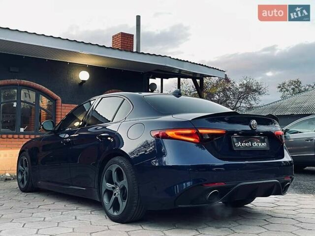 Синій Альфа Ромео Джулія, об'ємом двигуна 2 л та пробігом 122 тис. км за 16999 $, фото 3 на Automoto.ua