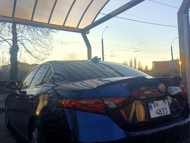 Синій Альфа Ромео Джулія, об'ємом двигуна 2 л та пробігом 117 тис. км за 18500 $, фото 3 на Automoto.ua