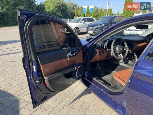 Синий Альфа Ромео Джулия, объемом двигателя 2 л и пробегом 186 тыс. км за 15990 $, фото 12 на Automoto.ua