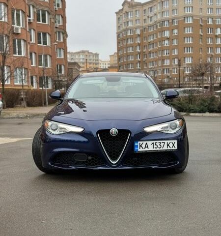 Синій Альфа Ромео Джулія, об'ємом двигуна 2 л та пробігом 79 тис. км за 17500 $, фото 1 на Automoto.ua