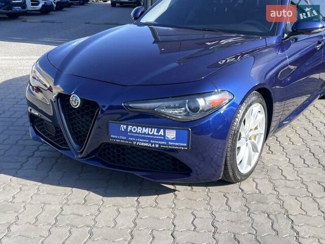 Синій Альфа Ромео Джулія, об'ємом двигуна 2 л та пробігом 186 тис. км за 16890 $, фото 9 на Automoto.ua