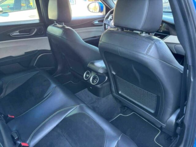 Синий Альфа Ромео Джулия, объемом двигателя 2.9 л и пробегом 38 тыс. км за 5000 $, фото 13 на Automoto.ua