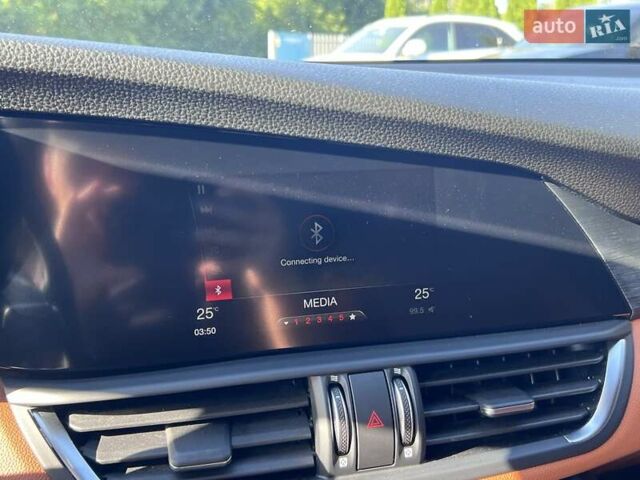 Синій Альфа Ромео Джулія, об'ємом двигуна 2 л та пробігом 186 тис. км за 16890 $, фото 22 на Automoto.ua