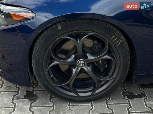 Синий Альфа Ромео Джулия, объемом двигателя 2 л и пробегом 113 тыс. км за 21000 $, фото 25 на Automoto.ua