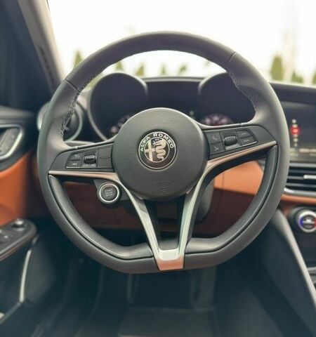 Синій Альфа Ромео Джулія, об'ємом двигуна 2 л та пробігом 79 тис. км за 17500 $, фото 10 на Automoto.ua