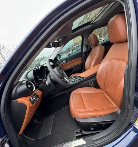 Синій Альфа Ромео Джулія, об'ємом двигуна 2 л та пробігом 79 тис. км за 17500 $, фото 8 на Automoto.ua