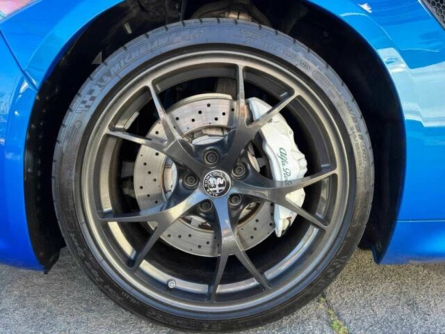 Синий Альфа Ромео Джулия, объемом двигателя 2.9 л и пробегом 38 тыс. км за 5000 $, фото 16 на Automoto.ua