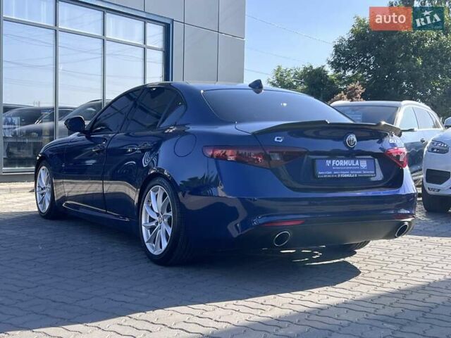 Синий Альфа Ромео Джулия, объемом двигателя 2 л и пробегом 186 тыс. км за 15990 $, фото 41 на Automoto.ua