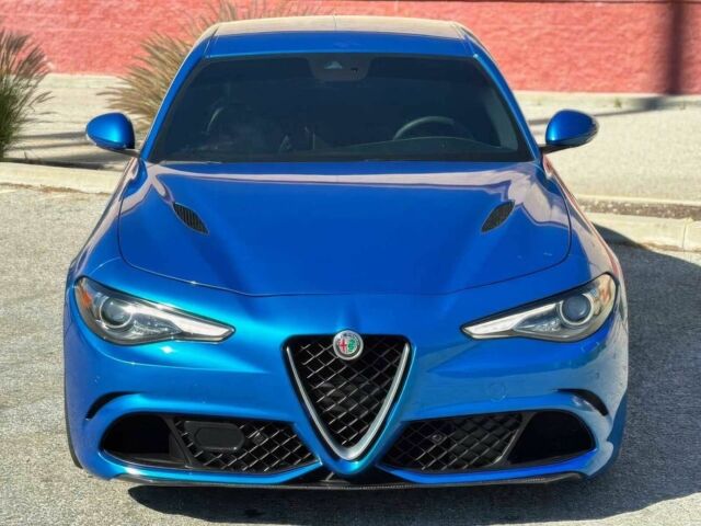 Синий Альфа Ромео Джулия, объемом двигателя 2.9 л и пробегом 38 тыс. км за 5000 $, фото 1 на Automoto.ua