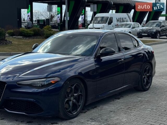 Синий Альфа Ромео Джулия, объемом двигателя 2 л и пробегом 113 тыс. км за 21000 $, фото 4 на Automoto.ua