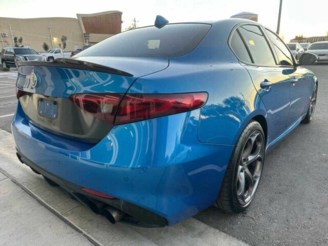 Синій Альфа Ромео Джулія, об'ємом двигуна 2 л та пробігом 34 тис. км за 5000 $, фото 4 на Automoto.ua