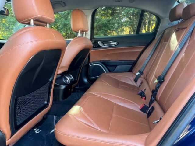 Синий Альфа Ромео Джулия, объемом двигателя 2 л и пробегом 44 тыс. км за 7300 $, фото 8 на Automoto.ua