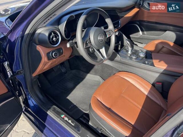 Синій Альфа Ромео Джулія, об'ємом двигуна 2 л та пробігом 186 тис. км за 16890 $, фото 15 на Automoto.ua