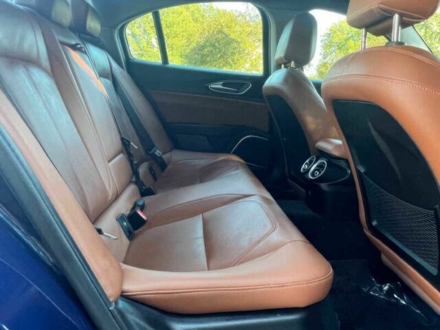 Синий Альфа Ромео Джулия, объемом двигателя 2 л и пробегом 44 тыс. км за 7300 $, фото 9 на Automoto.ua