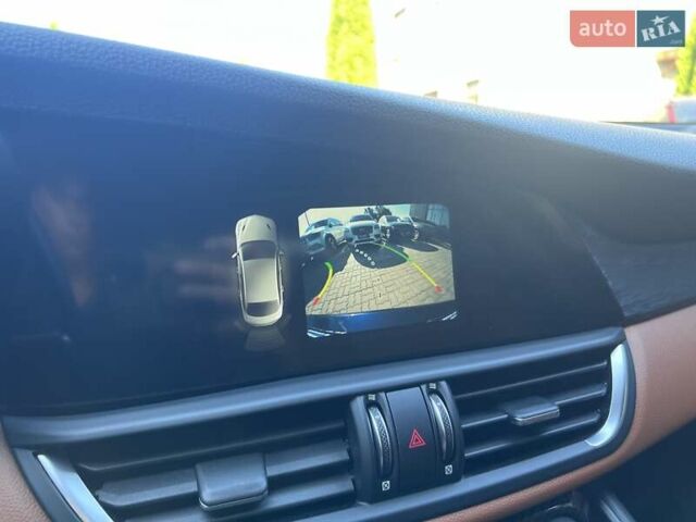 Синій Альфа Ромео Джулія, об'ємом двигуна 2 л та пробігом 186 тис. км за 16890 $, фото 38 на Automoto.ua