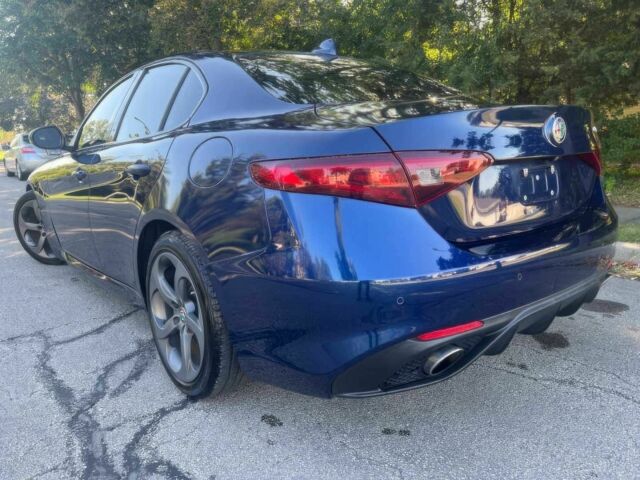 Синий Альфа Ромео Джулия, объемом двигателя 2 л и пробегом 44 тыс. км за 7300 $, фото 4 на Automoto.ua