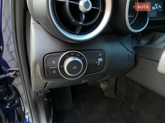 Альфа Ромео Джулия 2019 в Львове на Automoto.ua Синий Альфа Ромео Джулия, объемом двигателя 2 л и пробегом 32 тыс. км за 23800 $, фото 12 на Automoto.ua