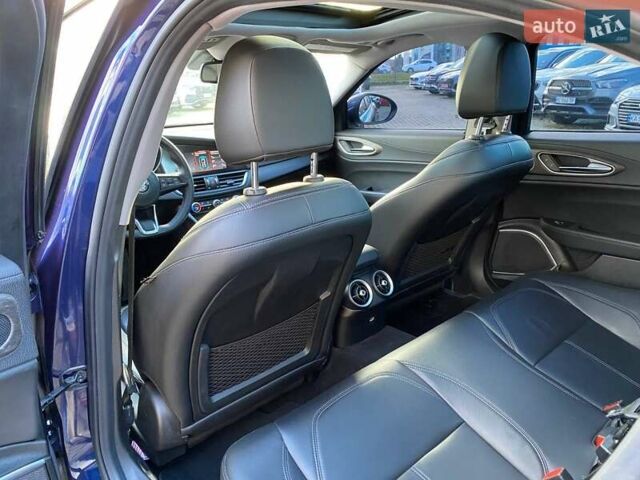 Альфа Ромео Джулия 2019 в Львове на Automoto.ua Синий Альфа Ромео Джулия, объемом двигателя 2 л и пробегом 32 тыс. км за 23800 $, фото 22 на Automoto.ua