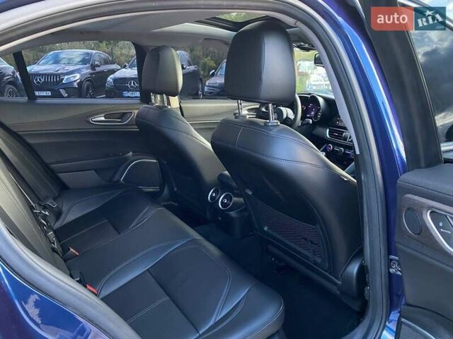 Альфа Ромео Джулия 2019 в Львове на Automoto.ua Синий Альфа Ромео Джулия, объемом двигателя 2 л и пробегом 32 тыс. км за 23800 $, фото 24 на Automoto.ua