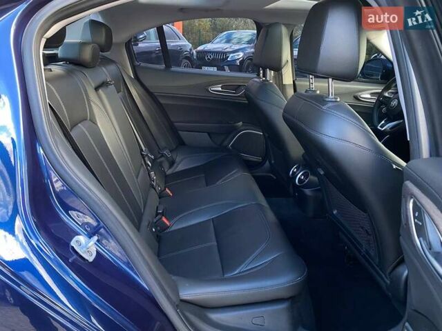 Альфа Ромео Джулия 2019 в Львове на Automoto.ua Синий Альфа Ромео Джулия, объемом двигателя 2 л и пробегом 32 тыс. км за 23800 $, фото 23 на Automoto.ua