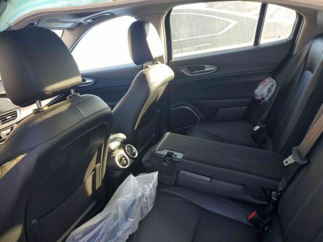 Синій Альфа Ромео Джулія, об'ємом двигуна 0 л та пробігом 56 тис. км за 12000 $, фото 8 на Automoto.ua