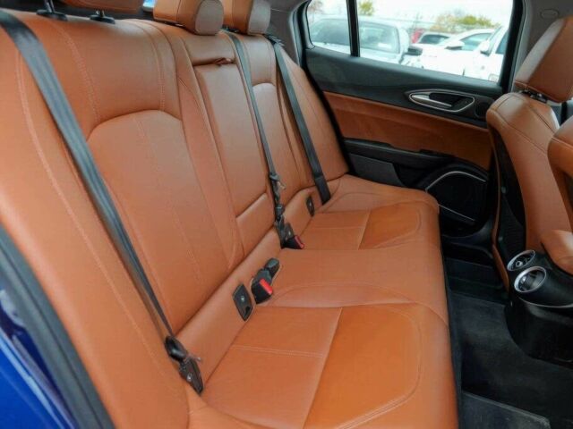 Синий Альфа Ромео Джулия, объемом двигателя 2 л и пробегом 42 тыс. км за 11200 $, фото 13 на Automoto.ua