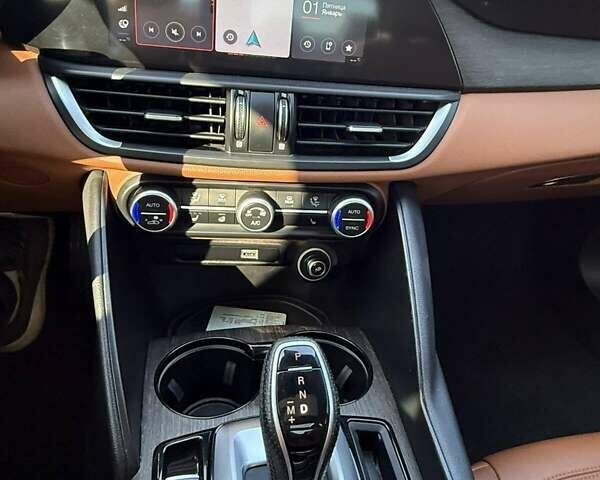 Альфа Ромео Джулия 2021 в Киеве на Automoto.ua Синий Альфа Ромео Джулия, объемом двигателя 2 л и пробегом 59 тыс. км за 24950 $, фото 18 на Automoto.ua