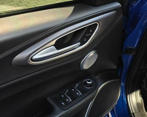 Синий Альфа Ромео Джулия, объемом двигателя 2 л и пробегом 100 тыс. км за 25400 $, фото 21 на Automoto.ua