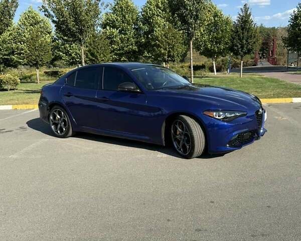 Альфа Ромео Джулия 2021 в Киеве на Automoto.ua Синий Альфа Ромео Джулия, объемом двигателя 2 л и пробегом 59 тыс. км за 24950 $, фото 4 на Automoto.ua