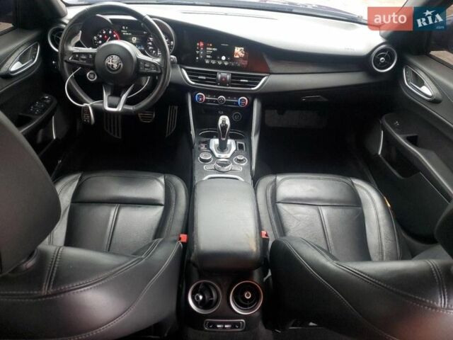 Синий Альфа Ромео Джулия, объемом двигателя 2 л и пробегом 92 тыс. км за 6000 $, фото 7 на Automoto.ua