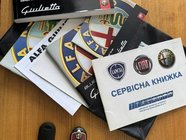 Білий Альфа Ромео Giulietta, об'ємом двигуна 1.4 л та пробігом 84 тис. км за 9700 $, фото 31 на Automoto.ua