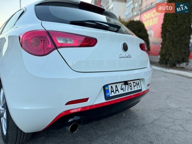 Белый Альфа Ромео Джульетта, объемом двигателя 1.4 л и пробегом 213 тыс. км за 6900 $, фото 17 на Automoto.ua