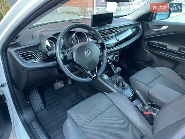 Белый Альфа Ромео Джульетта, объемом двигателя 1.4 л и пробегом 213 тыс. км за 6900 $, фото 35 на Automoto.ua