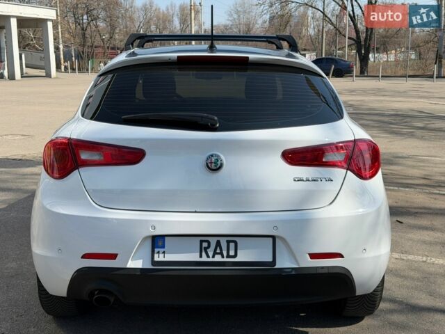 Білий Альфа Ромео Giulietta, об'ємом двигуна 1.4 л та пробігом 112 тис. км за 14500 $, фото 2 на Automoto.ua