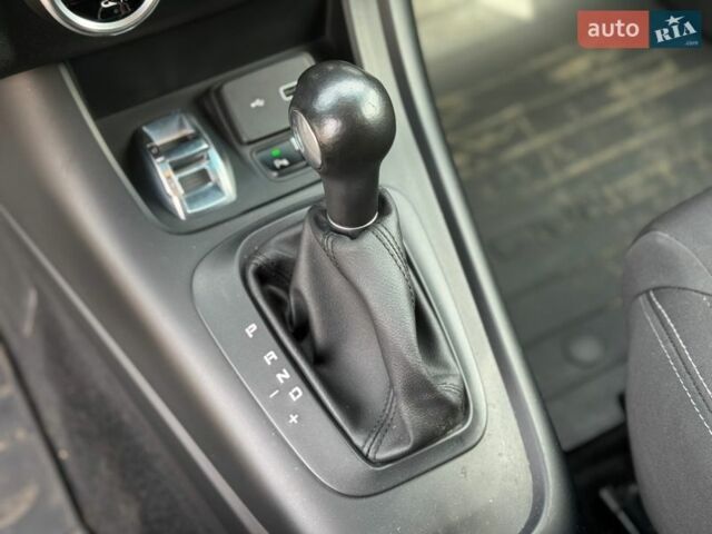 Белый Альфа Ромео Джульетта, объемом двигателя 1.37 л и пробегом 113 тыс. км за 15199 $, фото 22 на Automoto.ua