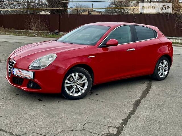 Червоний Альфа Ромео Giulietta, об'ємом двигуна 2 л та пробігом 193 тис. км за 6500 $, фото 1 на Automoto.ua