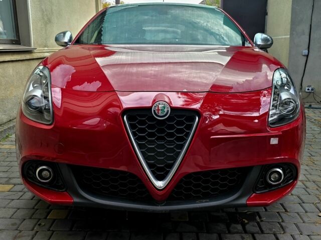 Червоний Альфа Ромео Giulietta, об'ємом двигуна 1.4 л та пробігом 80 тис. км за 8999 $, фото 4 на Automoto.ua