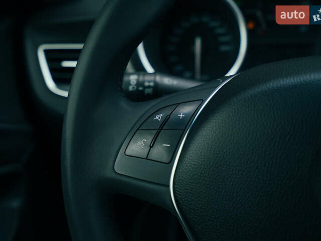 Красный Альфа Ромео Джульетта, объемом двигателя 1.37 л и пробегом 48 тыс. км за 13800 $, фото 29 на Automoto.ua