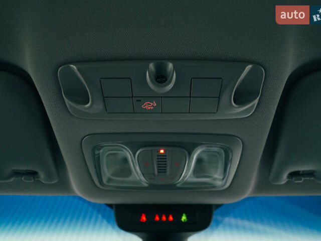 Красный Альфа Ромео Джульетта, объемом двигателя 1.37 л и пробегом 48 тыс. км за 13800 $, фото 43 на Automoto.ua