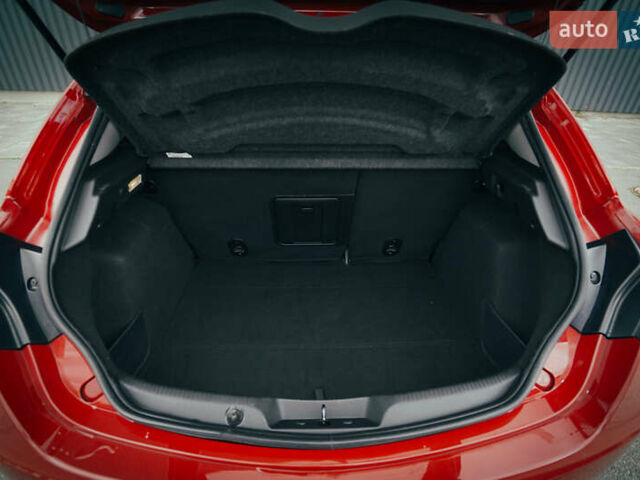 Красный Альфа Ромео Джульетта, объемом двигателя 1.37 л и пробегом 48 тыс. км за 13800 $, фото 50 на Automoto.ua