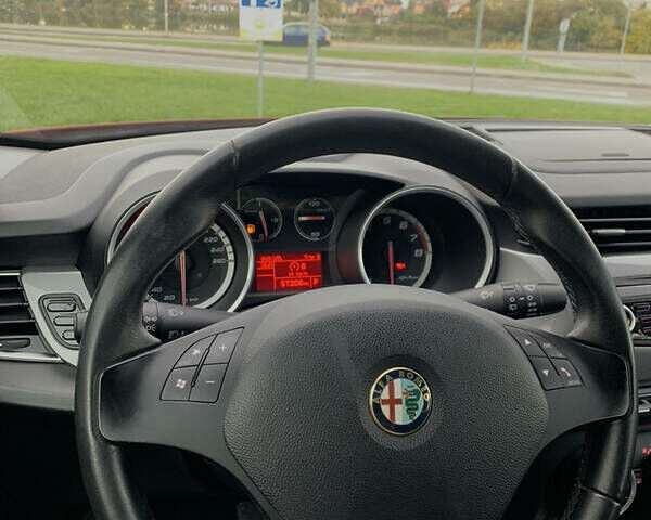 Альфа Ромео Giulietta, об'ємом двигуна 1.4 л та пробігом 57 тис. км за 9400 $, фото 3 на Automoto.ua