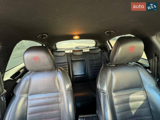 Альфа Ромео Джульетта, объемом двигателя 1.37 л и пробегом 330 тыс. км за 8500 $, фото 6 на Automoto.ua