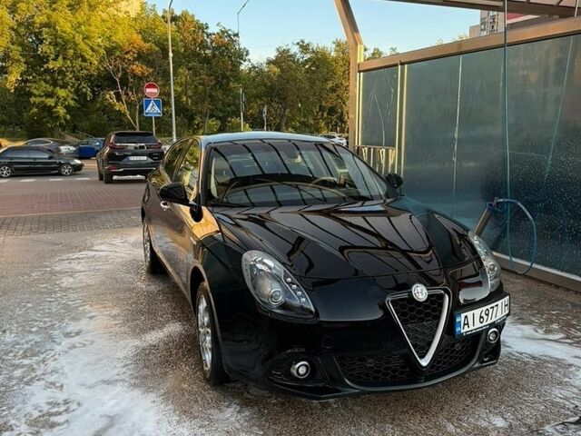 Альфа Ромео Giulietta, об'ємом двигуна 1.37 л та пробігом 80 тис. км за 13499 $, фото 4 на Automoto.ua