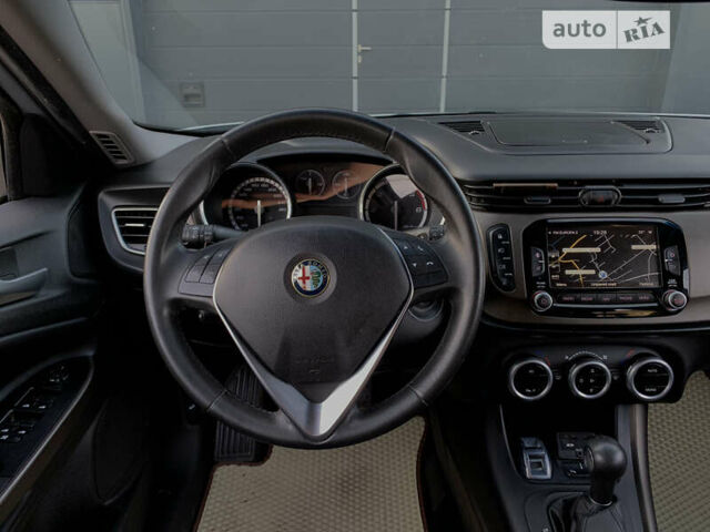 Альфа Ромео Giulietta, об'ємом двигуна 2 л та пробігом 222 тис. км за 11500 $, фото 9 на Automoto.ua