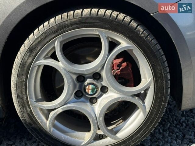 Серый Альфа Ромео Джульетта, объемом двигателя 1.37 л и пробегом 320 тыс. км за 7500 $, фото 6 на Automoto.ua