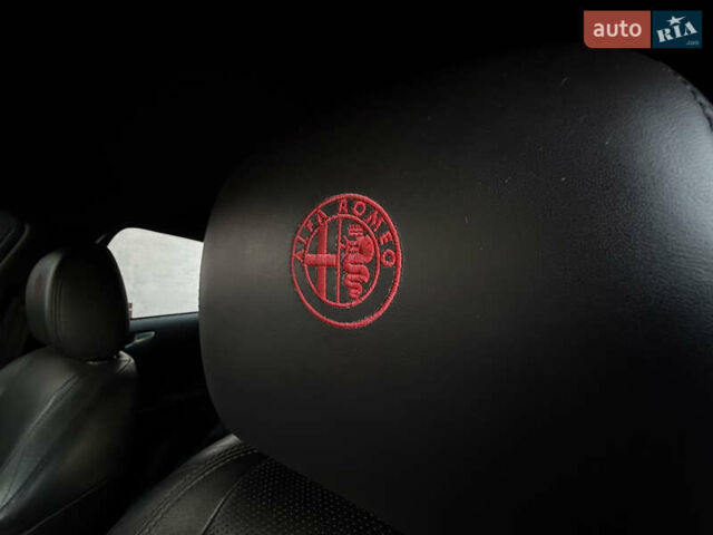 Сірий Альфа Ромео Giulietta, об'ємом двигуна 1.96 л та пробігом 159 тис. км за 7950 $, фото 70 на Automoto.ua