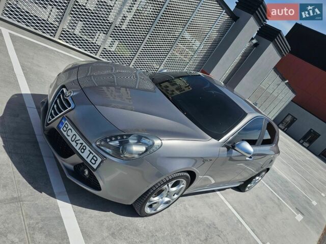 Сірий Альфа Ромео Giulietta, об'ємом двигуна 1.37 л та пробігом 324 тис. км за 5999 $, фото 26 на Automoto.ua