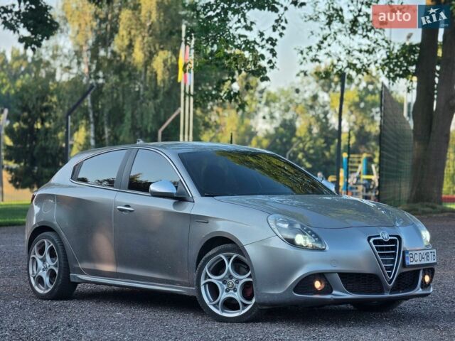 Сірий Альфа Ромео Giulietta, об'ємом двигуна 1.37 л та пробігом 324 тис. км за 5999 $, фото 2 на Automoto.ua