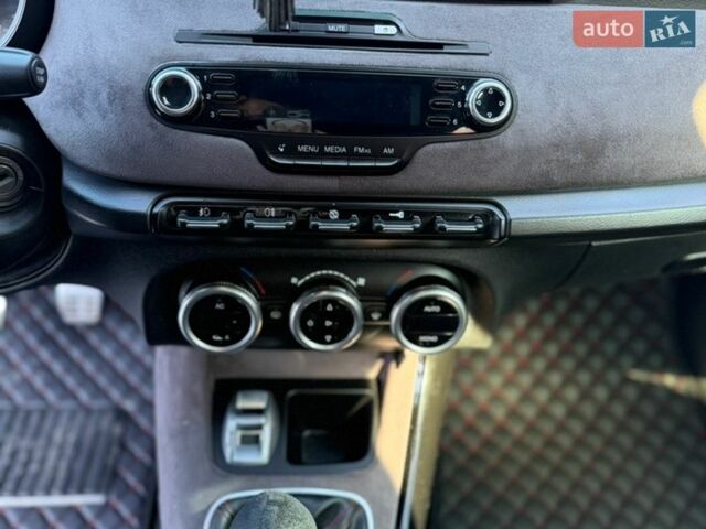 Серый Альфа Ромео Джульетта, объемом двигателя 1.37 л и пробегом 320 тыс. км за 7500 $, фото 26 на Automoto.ua