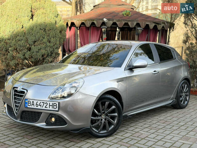 Сірий Альфа Ромео Giulietta, об'ємом двигуна 1.96 л та пробігом 159 тис. км за 7950 $, фото 2 на Automoto.ua